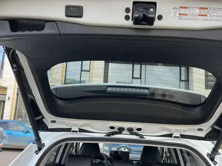 Toyota RAV4 2025 года за 21 900 000 тг. в Астана – фото 11
