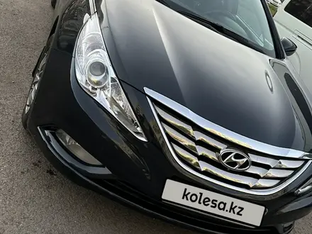 Hyundai Sonata 2011 года за 5 200 000 тг. в Караганда