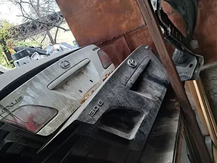 Крышка багажника за 15 000 тг. в Алматы – фото 3