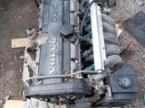 Двигатель в сборе вольво 850 2.5 за 500 000 тг. в Алматы – фото 2