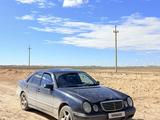 Mercedes-Benz E 320 2000 года за 3 500 000 тг. в Жанаозен – фото 2