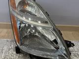 Правая фара на Toyota Prius за 50 000 тг. в Алматы