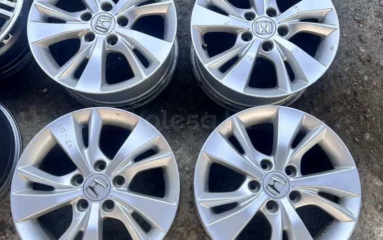 Диски r16 5x114, 3 Honda Motor за 120 000 тг. в Алматы