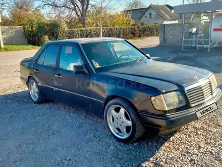 Mercedes-Benz E 220 1993 года за 1 300 000 тг. в Шымкент – фото 6