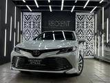 Toyota Camry 2020 года за 12 900 000 тг. в Актобе