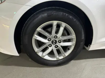 Kia K5 2012 года за 7 300 000 тг. в Алматы – фото 11