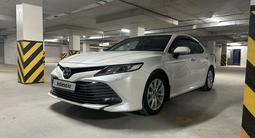 Toyota Camry 2019 года за 13 800 000 тг. в Усть-Каменогорск