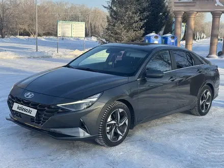 Hyundai Elantra 2022 года за 10 800 000 тг. в Семей