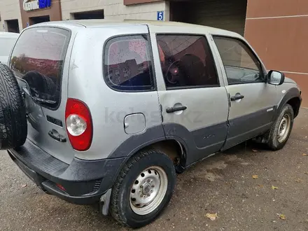 Chevrolet Niva 2012 года за 1 100 000 тг. в Павлодар – фото 4