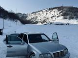 Mercedes-Benz C 180 1998 года за 2 100 000 тг. в Алматы – фото 2