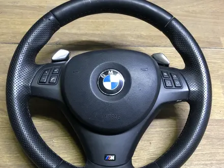 Руль на BMW e92 за 100 000 тг. в Алматы – фото 2