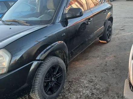 Hyundai Tucson 2005 года за 4 700 000 тг. в Уральск – фото 2