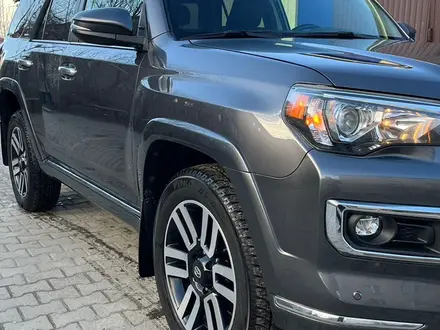 Toyota 4Runner 2016 года за 14 500 000 тг. в Актобе – фото 3