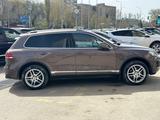 Volkswagen Touareg 2012 года за 12 495 000 тг. в Уральск – фото 4