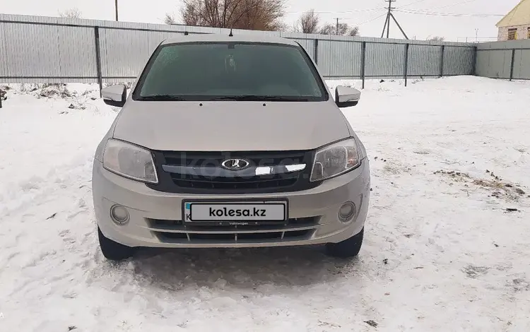 ВАЗ (Lada) Granta 2190 2015 года за 3 200 000 тг. в Уральск