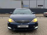 Toyota Camry 2004 года за 4 500 000 тг. в Уральск – фото 3