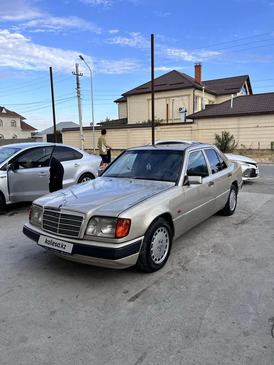 Mercedes-Benz E-Class, 1993