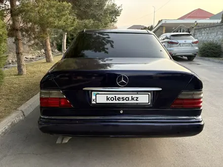 Mercedes-Benz E 280 1994 года за 1 500 000 тг. в Алматы – фото 4