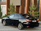 Toyota Camry 2018 годаүшін12 800 000 тг. в Шымкент – фото 5
