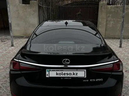 Lexus ES 250 2021 года за 22 000 000 тг. в Актау – фото 4