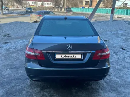 Mercedes-Benz E 200 2011 года за 7 500 000 тг. в Уральск – фото 2