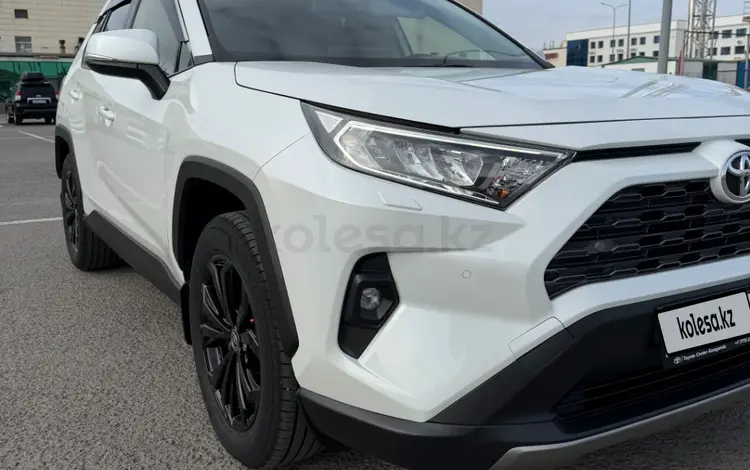 Toyota RAV4 2023 годаүшін15 700 000 тг. в Караганда