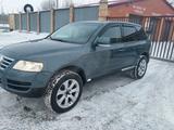 Volkswagen Touareg 2004 года за 2 700 000 тг. в Астана