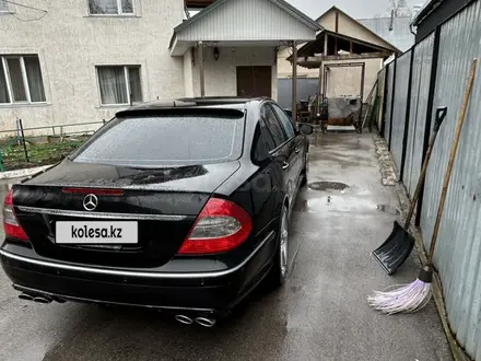 Mercedes-Benz E 500 2005 годаүшін5 500 000 тг. в Алматы – фото 22