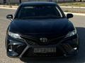 Toyota Camry 2019 года за 10 500 000 тг. в Кульсары – фото 2