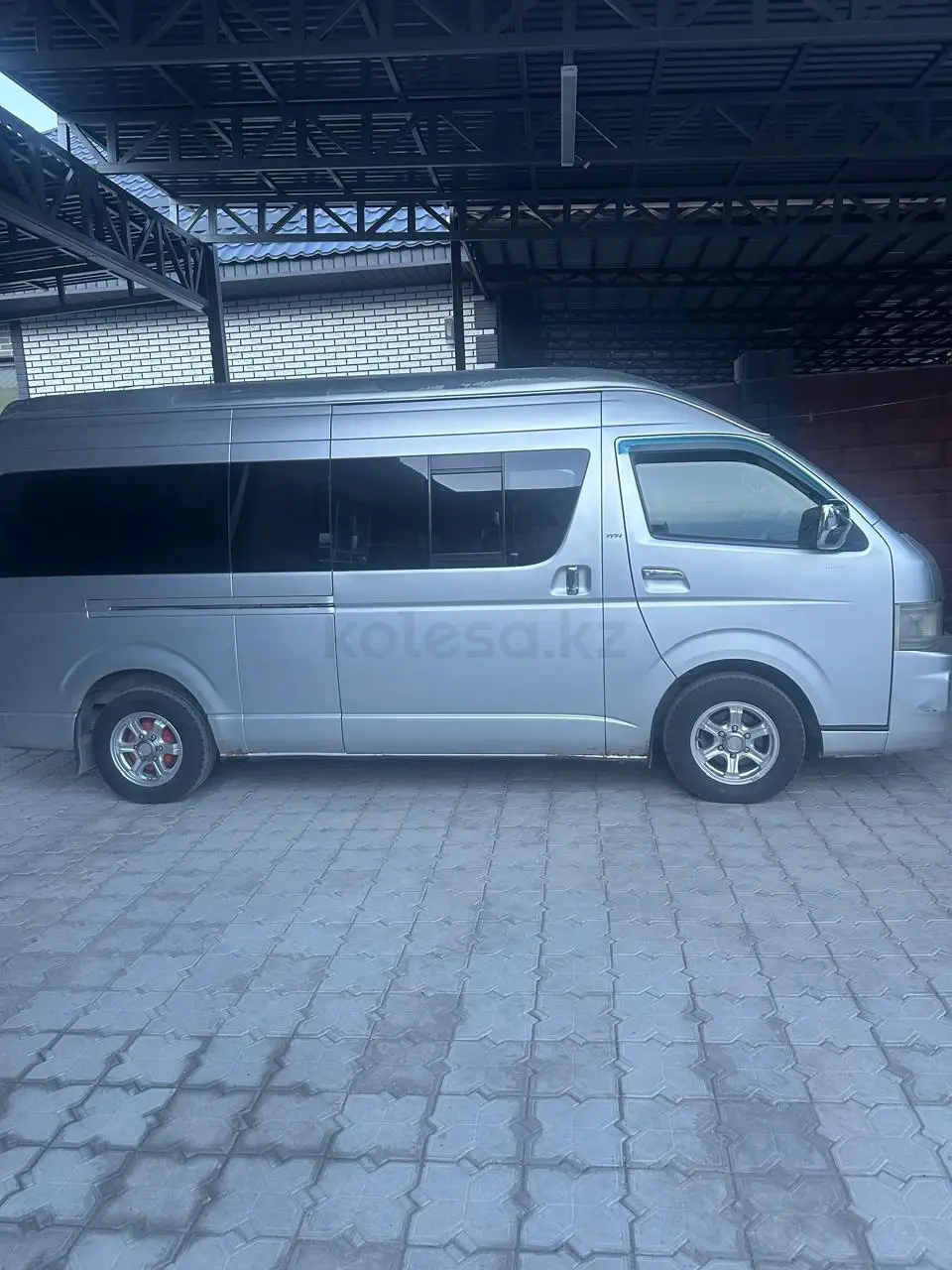 Toyota HiAce, 2009