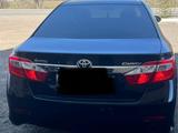 Toyota Camry 2014 года за 10 500 000 тг. в Усть-Каменогорск – фото 2