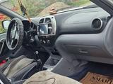 Toyota RAV4 2001 годаfor3 000 000 тг. в Уральск – фото 4