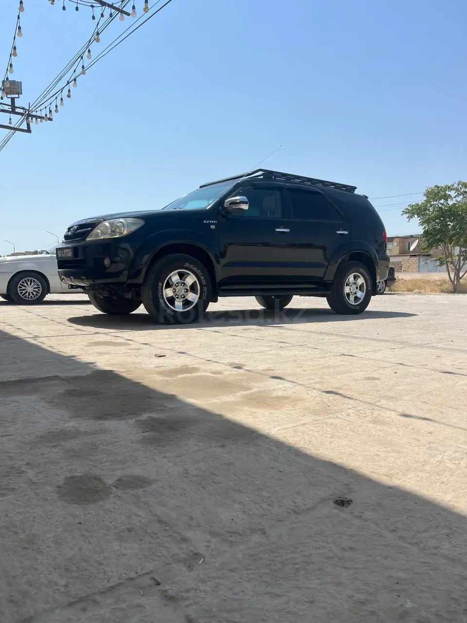Toyota Fortuner, 2005