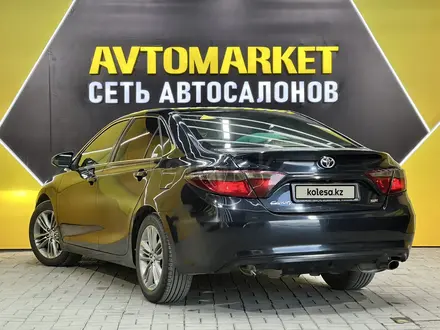 Toyota Camry 2015 года за 8 350 000 тг. в Актау – фото 3