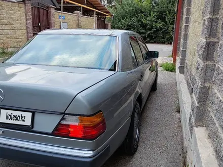 Mercedes-Benz E 230 1990 года за 1 500 000 тг. в Алматы – фото 8