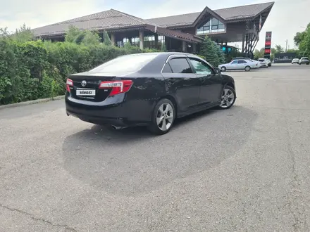 Toyota Camry 2014 года за 7 500 000 тг. в Тараз – фото 2