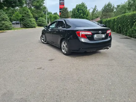 Toyota Camry 2014 года за 7 500 000 тг. в Тараз – фото 4
