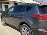 Toyota RAV4 2014 года за 11 500 000 тг. в Актау – фото 2