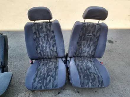 2 передних сидения на Nissan Terrano R50 за 70 000 тг. в Алматы