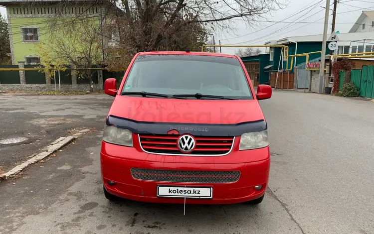 Volkswagen Caravelle 2006 года за 3 000 000 тг. в Алматы