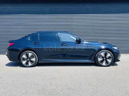 BMW i3 2023 года за 18 000 000 тг. в Алматы – фото 2