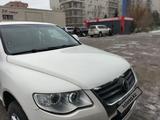 Volkswagen Touareg 2007 года за 5 500 000 тг. в Астана – фото 4