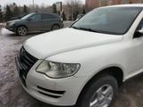 Volkswagen Touareg 2007 года за 5 500 000 тг. в Астана – фото 3