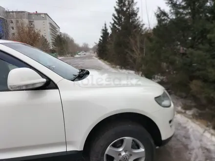 Volkswagen Touareg 2007 года за 5 500 000 тг. в Астана – фото 5