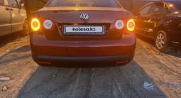 Volkswagen Jetta 2007 годаfor3 500 000 тг. в Астана – фото 2