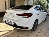 Hyundai Elantra 2020 годаүшін7 600 000 тг. в Шымкент – фото 2