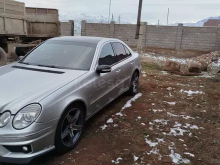 Mercedes-Benz E 55 AMG 2006 года за 6 000 000 тг. в Тараз – фото 2