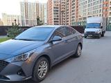 Hyundai Accent 2020 года за 6 580 000 тг. в Астана – фото 2