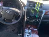 Toyota Camry 2014 годаүшін9 500 000 тг. в Семей – фото 4