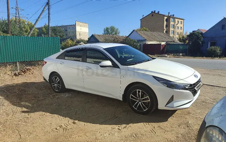 Hyundai Elantra 2022 года за 8 300 000 тг. в Уральск